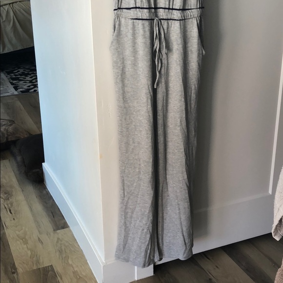 Jumpsuit - Picture 5 of 7